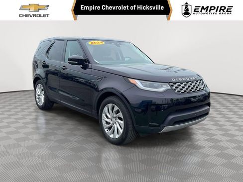 Used 2024 Land Rover Discovery S AWD/4WD image 1