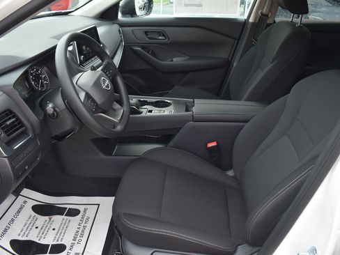 Used 2026 Nissan Rogue S FWD image 22