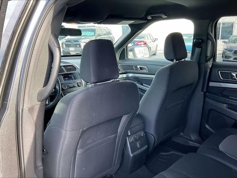 Used 2019 Ford Explorer XLT FWD image 12