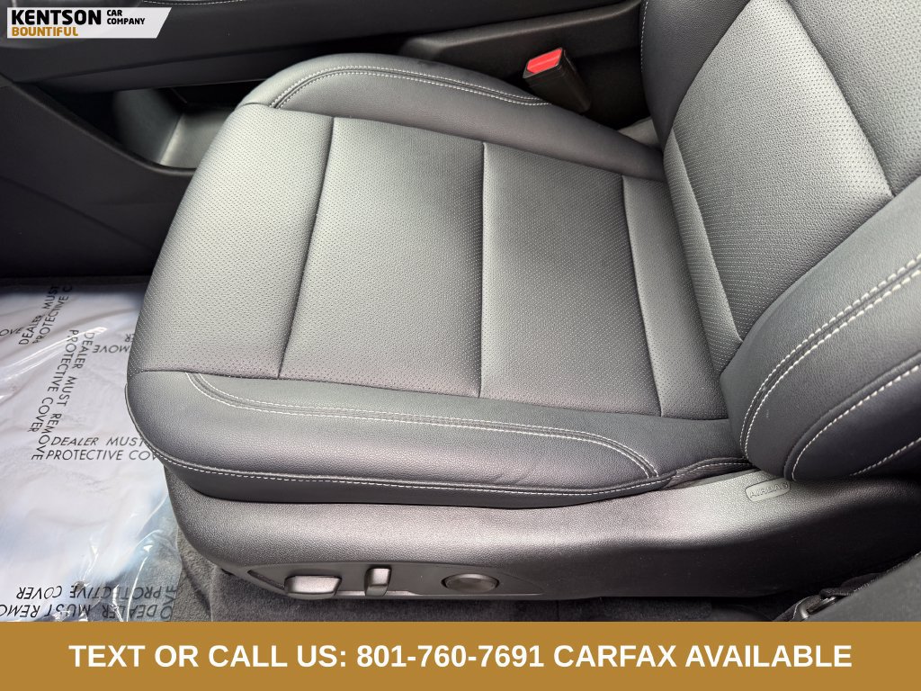 Used 2026 Chevrolet Traverse LT AWD/4WD image 24