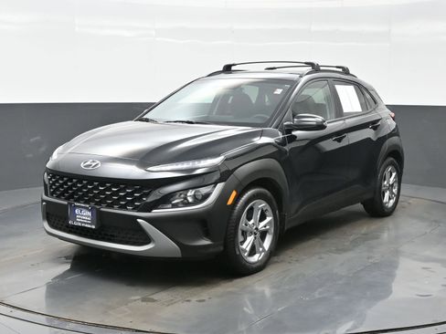 Certified 2023 Hyundai Kona SEL w/ Convenience Package image 2