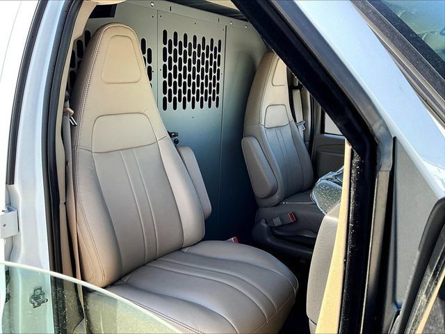 New 2026 Chevrolet Express 2500 RWD image 21