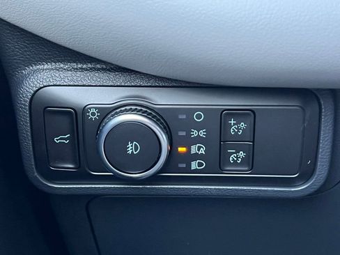 New 2026 Ford Explorer Active w/ Active Comfort Package image 18