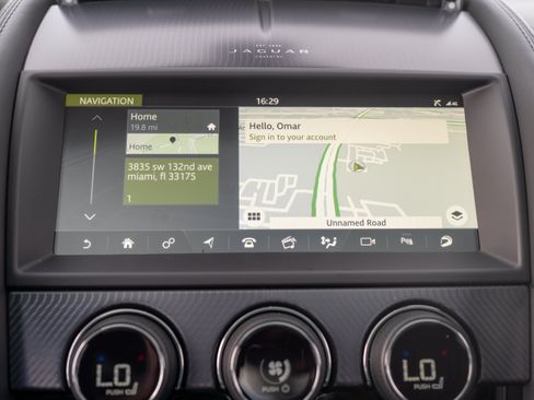 Used 2024 Jaguar F-TYPE R-Dynamic RWD image 27