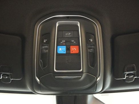 Used 2021 Jeep Grand Cherokee L Laredo image 18