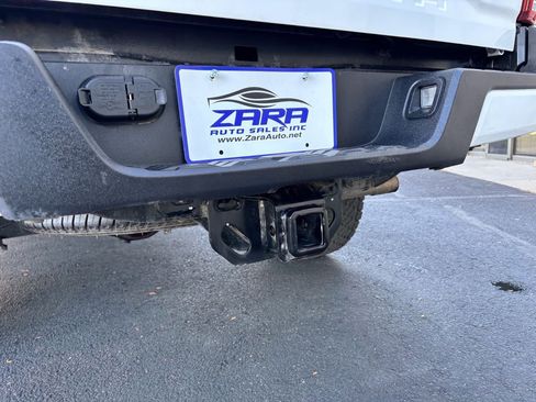 Used 2021 Toyota Tacoma SR image 7