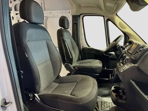 Used 2024 RAM ProMaster 2500 w/ Convenience Group FWD image 25