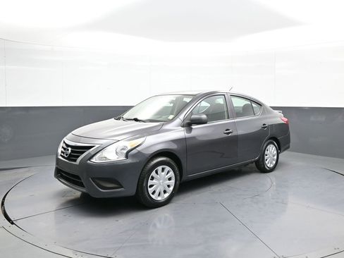 Used 2015 Nissan Versa S Plus image 1