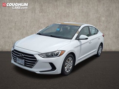 Used 2017 Hyundai Elantra SE FWD image 3