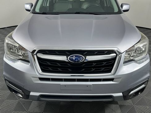 Used 2017 Subaru Forester 2.5i Limited w/ Popular Package #2 AWD/4WD image 3