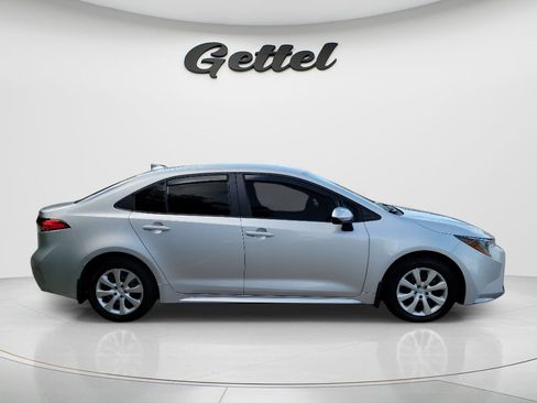 Certified 2025 Toyota Corolla LE FWD image 4