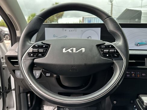 Certified 2024 Kia EV6 Light RWD image 11