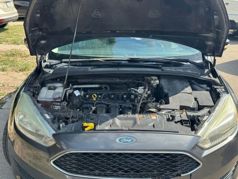 Used 2017 Ford Focus SE FWD image 11