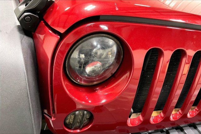 Used 2012 Jeep Wrangler Sport AWD/4WD image 27