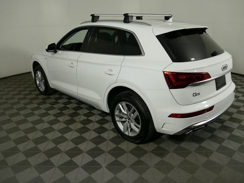 Used 2022 Audi Q5 2.0T Premium w/ Convenience Package image 5