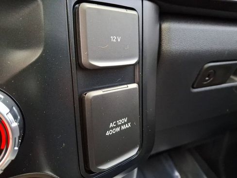 Used 2023 Ford F250 Lariat w/ Chrome Package image 27