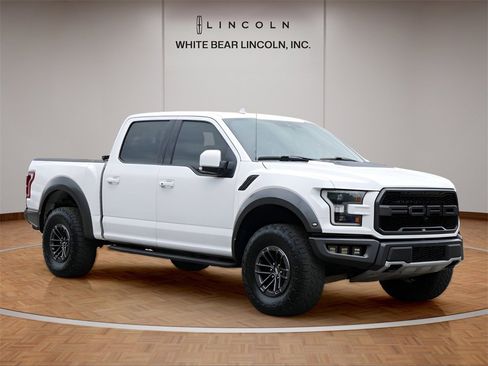 Used 2020 Ford F150 Raptor w/ Equipment Group 802A Luxury image 3