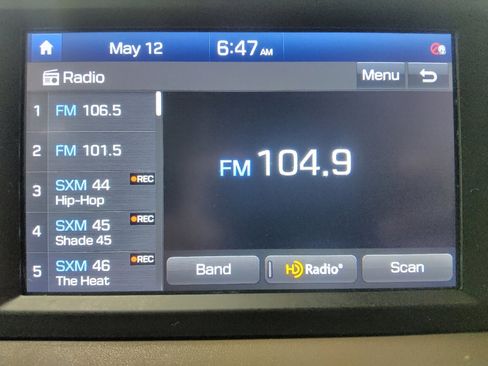 Used 2020 Hyundai Santa Fe SEL FWD image 25