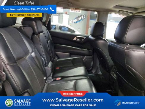 Used 2017 Nissan Pathfinder Platinum image 15