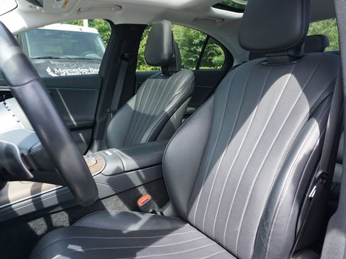 Used 2024 Mercedes-Benz E 350 4MATIC Sedan image 11