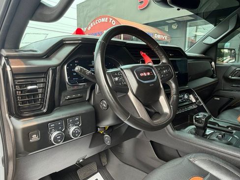 Used 2024 GMC Sierra 1500 AT4 w/ Technology Package AWD/4WD image 27