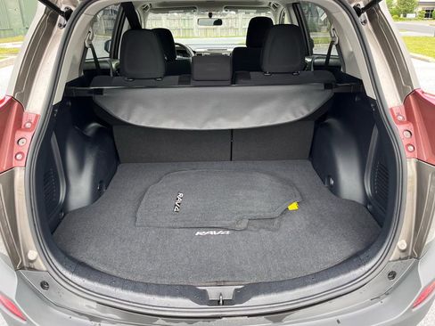 Used 2014 Toyota RAV4 XLE AWD/4WD image 11