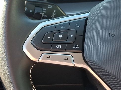 Used 2025 Volkswagen Tiguan S AWD/4WD image 19