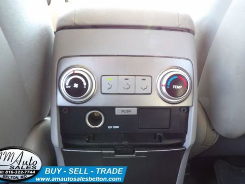 Used 2010 Hyundai Veracruz GLS image 15