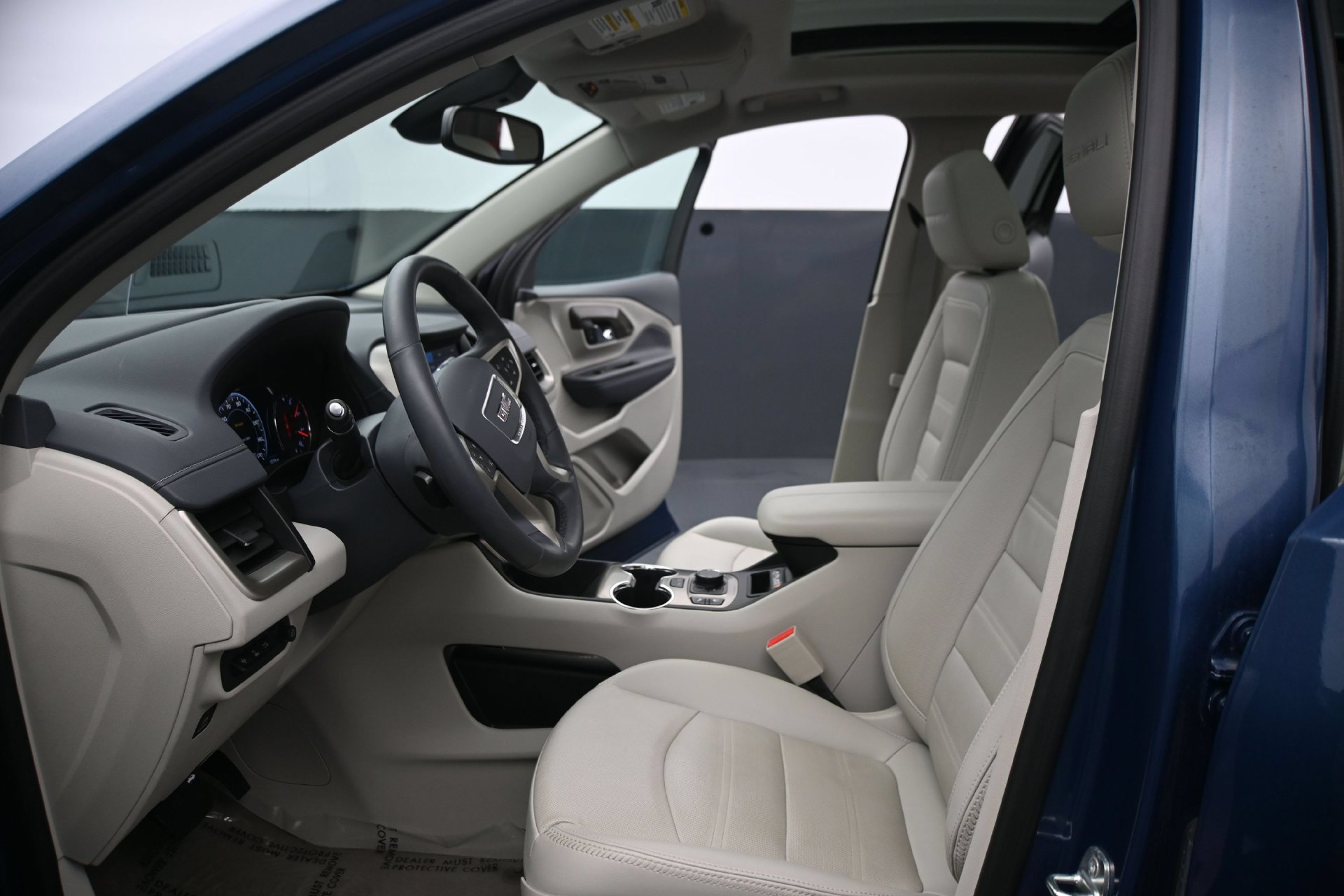 Used 2024 GMC Terrain Denali w/ Denali Premium Package AWD/4WD image 21