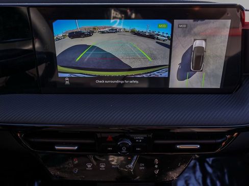 New 2026 Nissan Kicks SR image 30