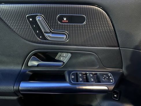 Certified 2021 Mercedes-Benz GLA 250 4MATIC image 15