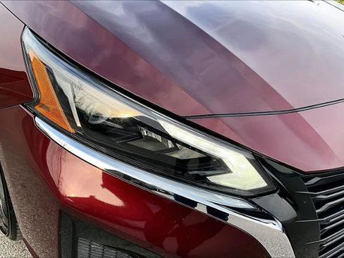 Certified 2025 Nissan Altima 2.5 SV image 27