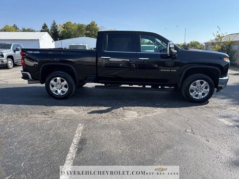 Used 2020 Chevrolet Silverado 2500 LTZ w/ LTZ Convenience Package image 6