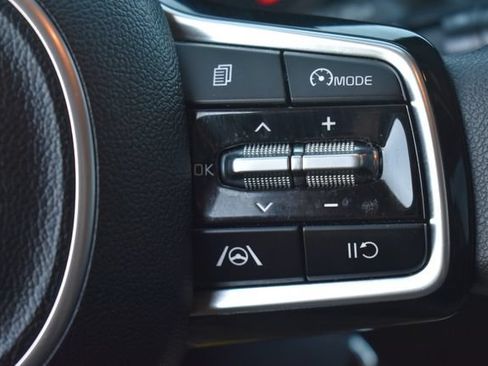 Certified 2023 Kia Sorento LX AWD/4WD image 26