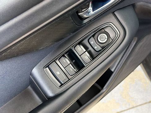Used 2023 Subaru Outback Premium AWD/4WD image 18
