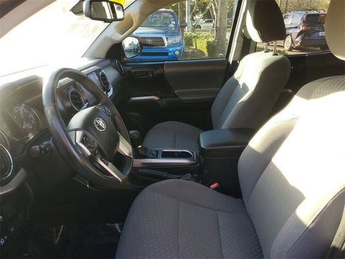 Used 2022 Toyota Tacoma SR5 image 13