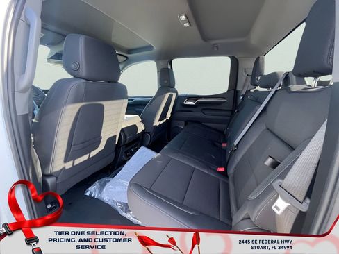 New 2025 GMC Sierra 1500 Elevation image 25