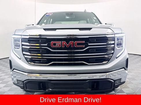 Used 2026 GMC Sierra 1500 SLT AWD/4WD image 2
