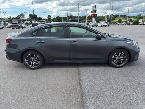 Used 2024 Kia Forte GT-Line w/ GT-Line Premium Package FWD image 6