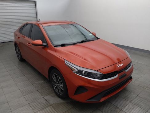 Used 2023 Kia Forte LXS FWD image 13