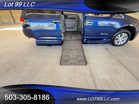 Used 2015 Honda Odyssey EX-L image 3