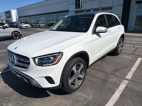 Used 2022 Mercedes-Benz GLC 300 4MATIC image 1