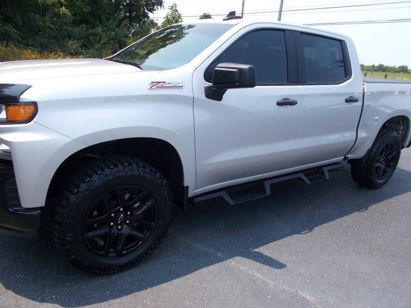 Used 2021 Chevrolet Silverado 1500 Custom Trail Boss w/ LPO, Dark Essentials Package AWD/4WD image 7