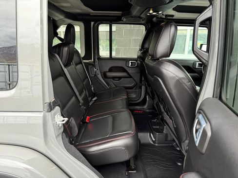 Used 2021 Jeep Wrangler Unlimited Rubicon AWD/4WD image 24