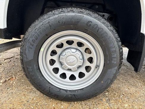 New 2026 Chevrolet Colorado W/T AWD/4WD image 9