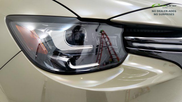 Used 2025 MAZDA CX-70 Plug-In Hybrid w/ Premium Plus AWD/4WD image 22