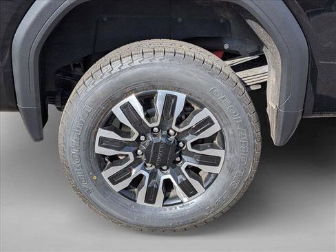 Used 2024 GMC Sierra 2500 Denali Ultimate w/ Max Trailering Package image 8