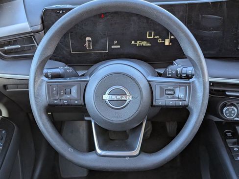 Certified 2025 Nissan Kicks S AWD/4WD image 12