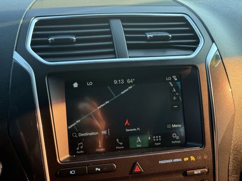 Used 2019 Ford Explorer Limited w/ Class III Trailer Tow Package image 30