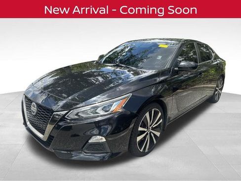 Certified 2019 Nissan Altima 2.5 SR FWD image 2